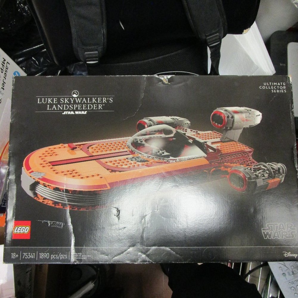 Star Wars 75341 Luke Skywalker’s Landspeeder